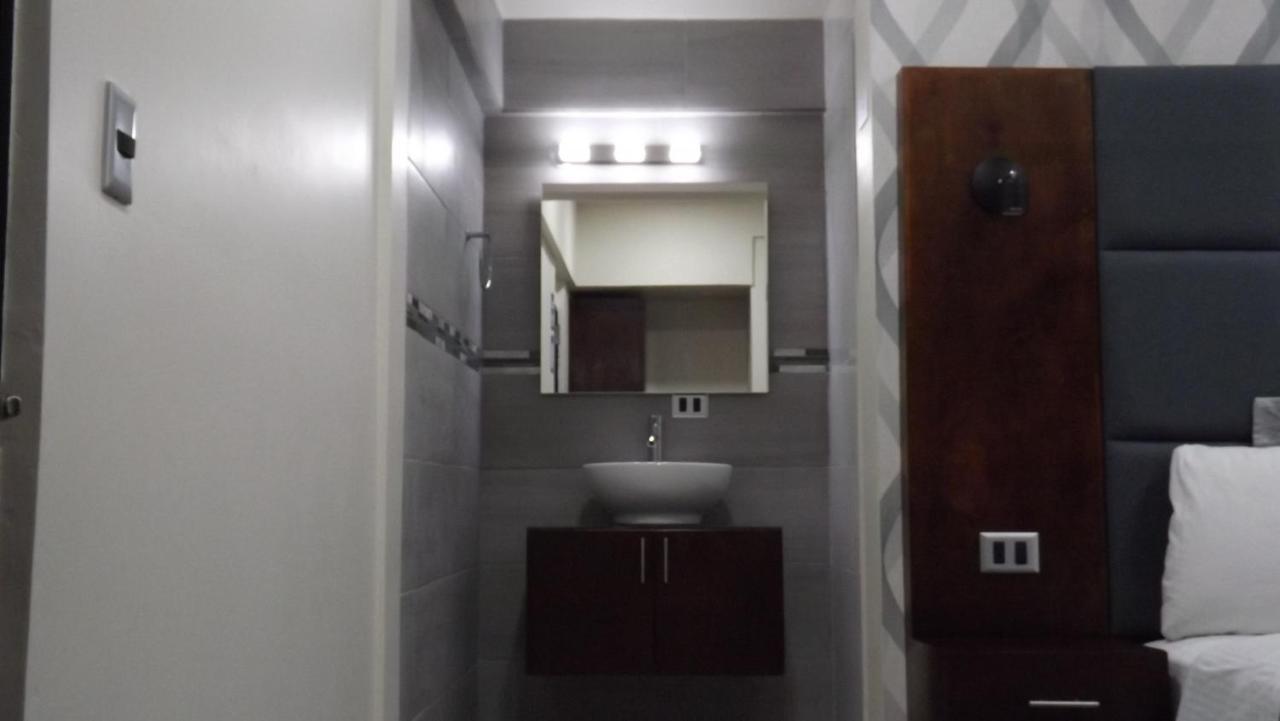 Hotel Mision 11 Тихуана Екстериор снимка