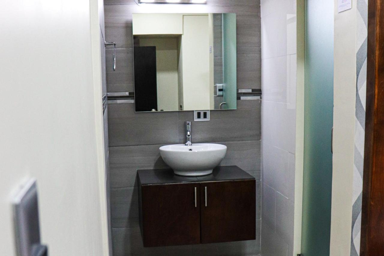 Hotel Mision 11 Тихуана Екстериор снимка