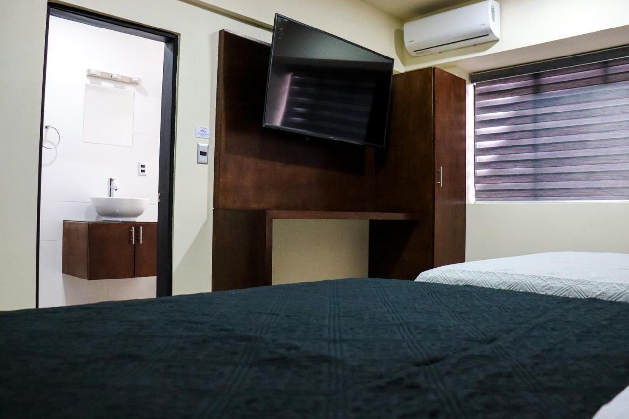 Hotel Mision 11 Тихуана Екстериор снимка