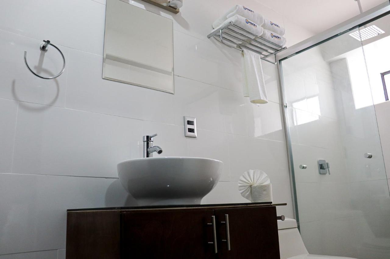 Hotel Mision 11 Тихуана Екстериор снимка