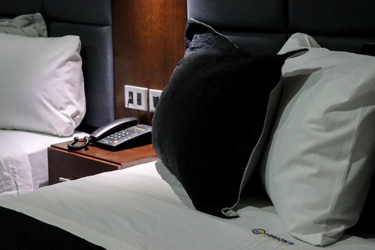 Hotel Mision 11 Тихуана Екстериор снимка